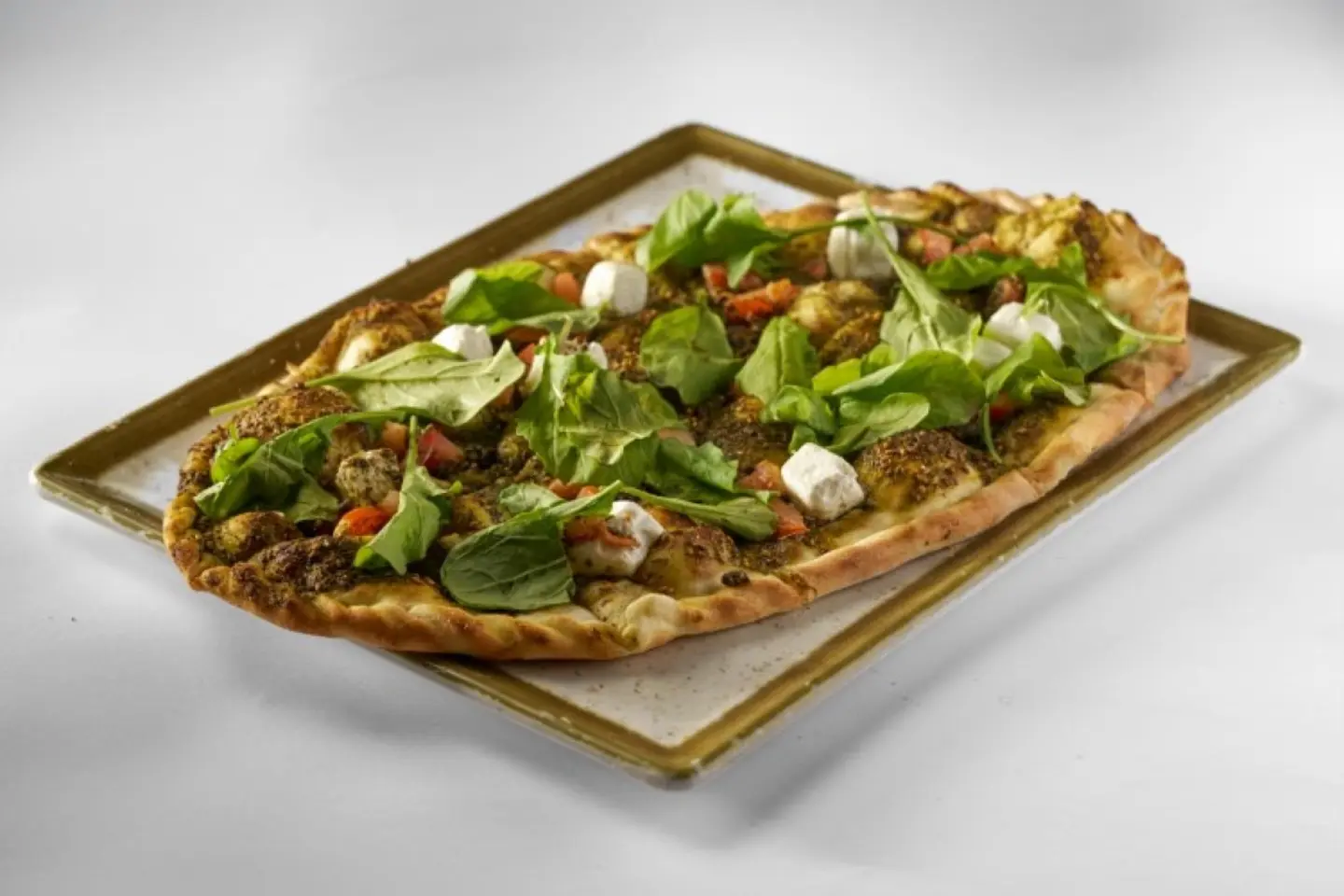 فطيرة زعتر مع جبن