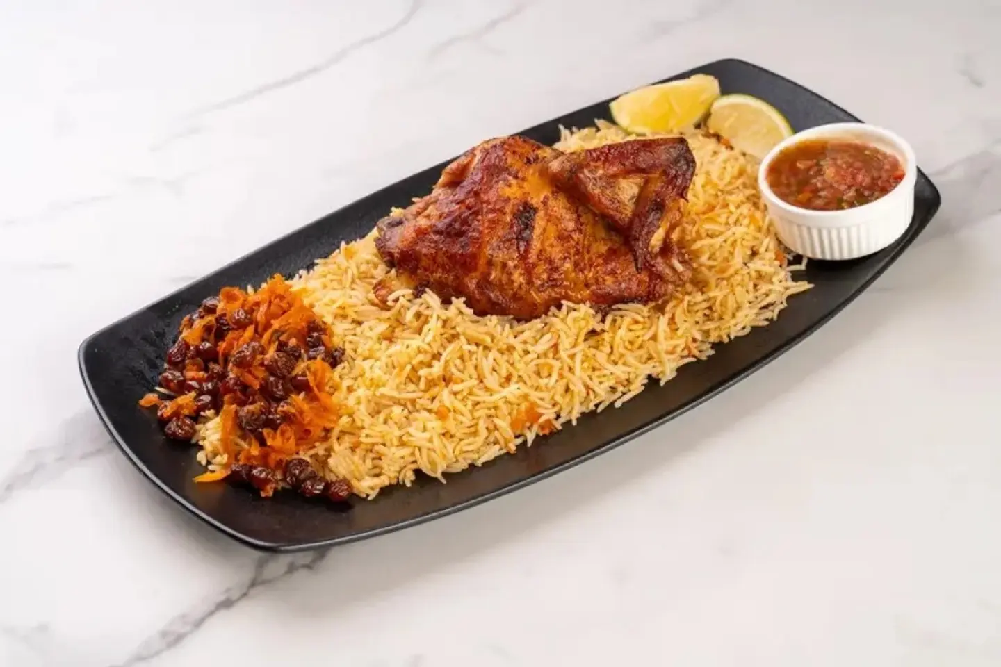 ربع دجاج شواية مع رز بخاري