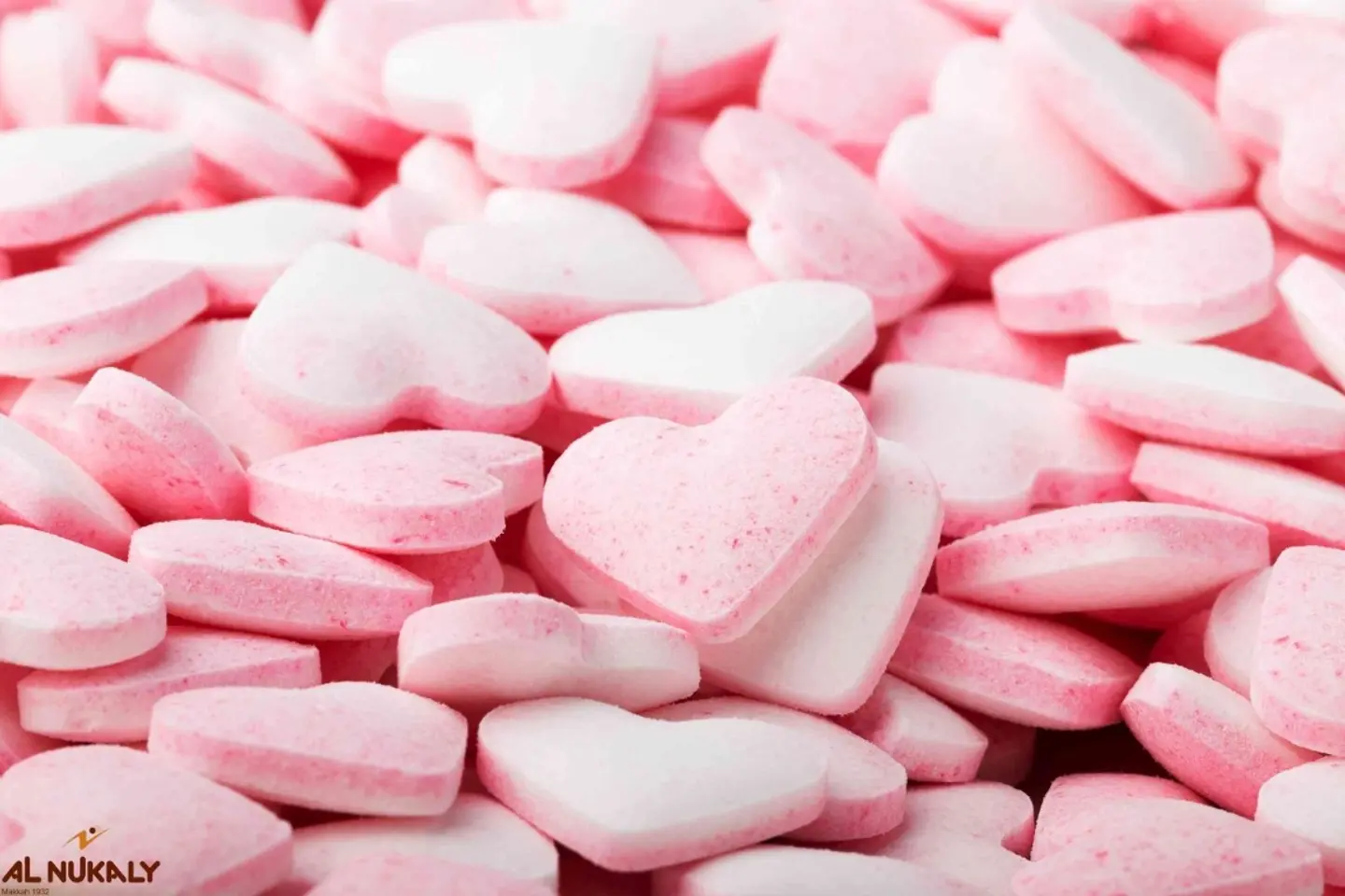 حلاوة النقلي نعناع منعشه بشكل قلب وردي