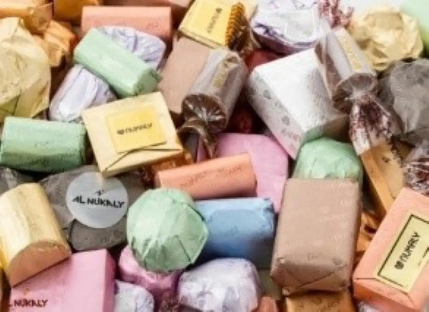 شوكولاته النقلي رويال بلجيكية تشكيله فاخره