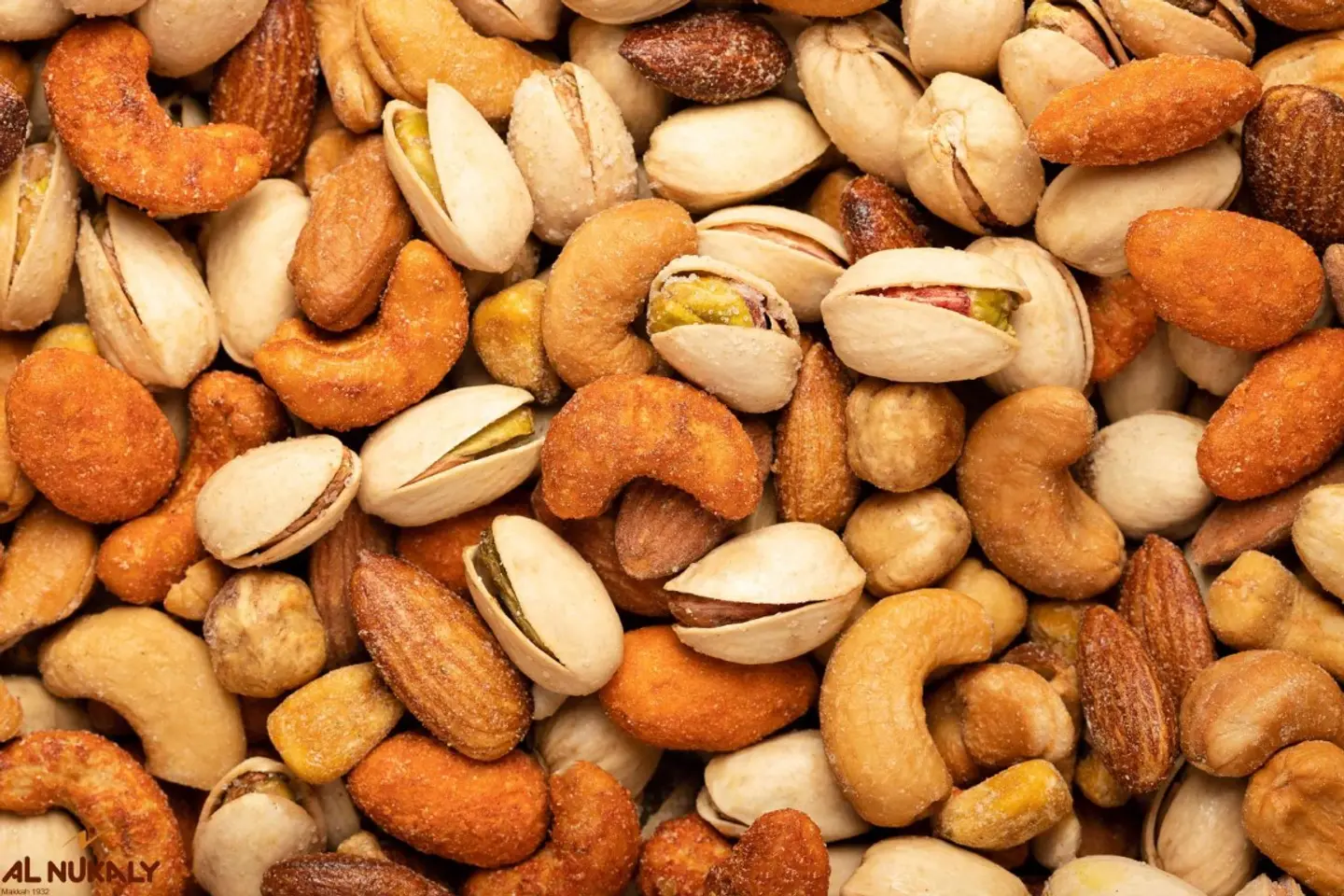 مكسرات مشكل ذهبي