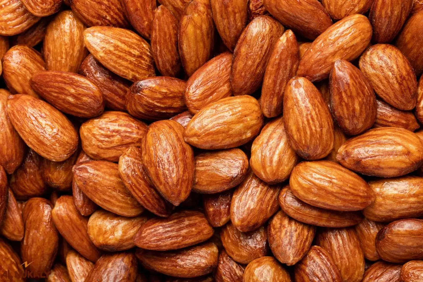 لوز امريكي محمص بنكهة الليمون