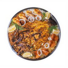 وليمة سمك صغير