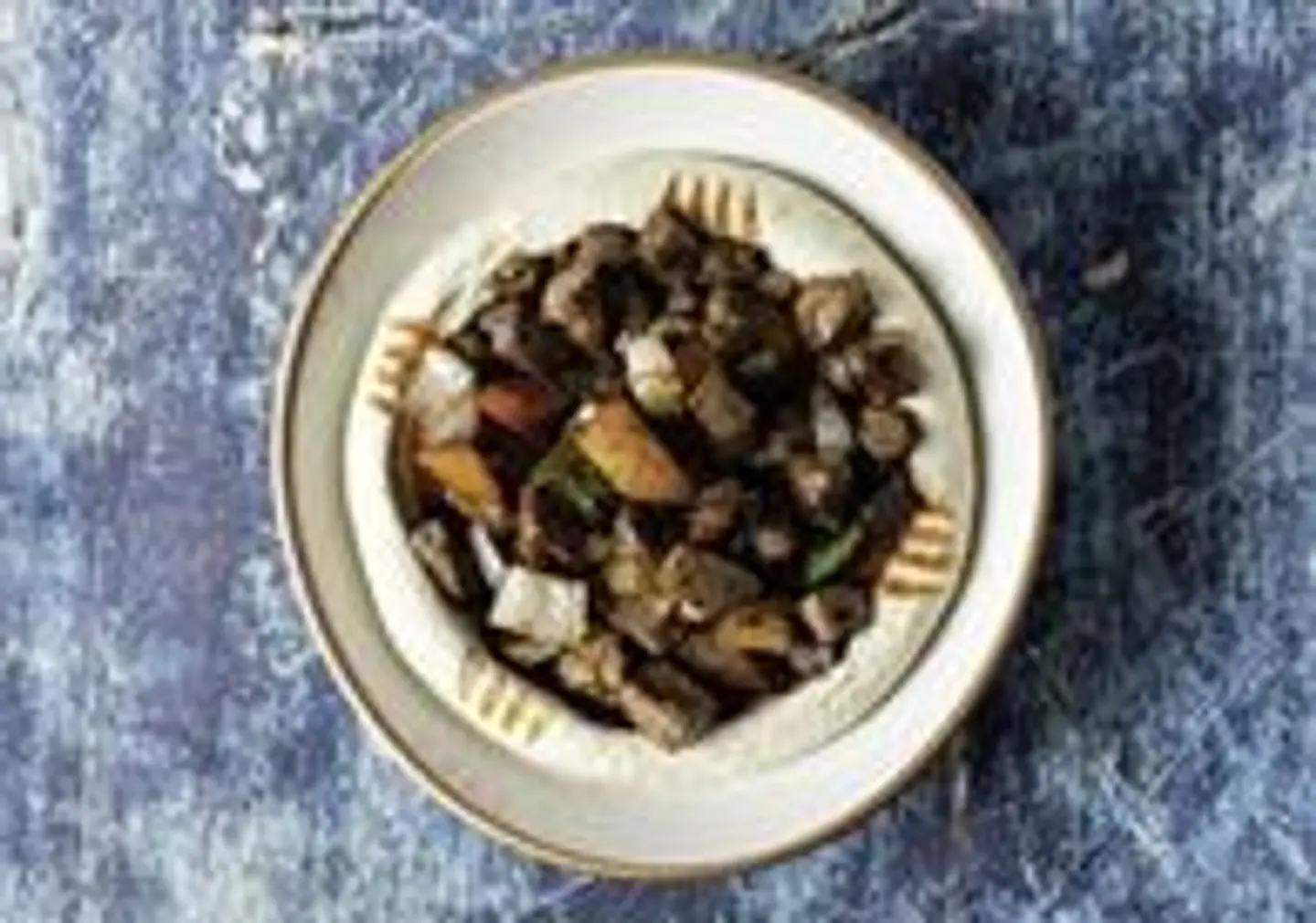 Liver & Hummus