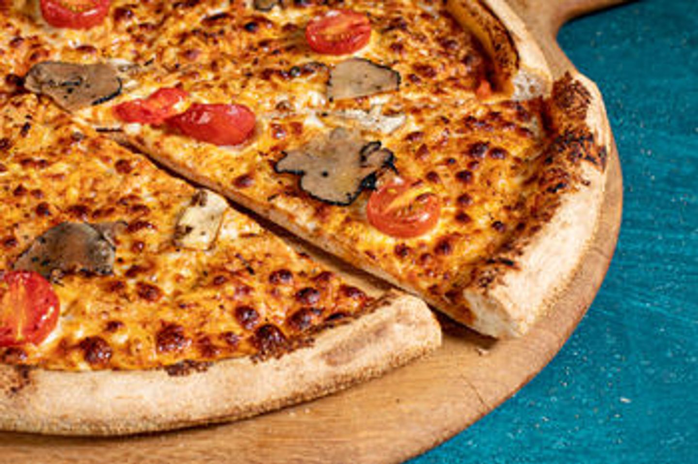 Truffle Chicken Pizza