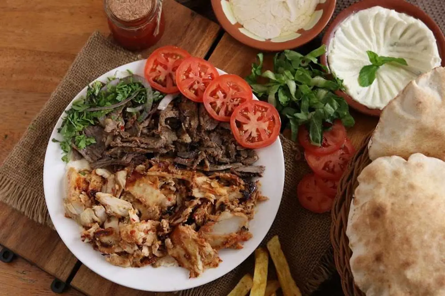 صحن شاورما مشكل