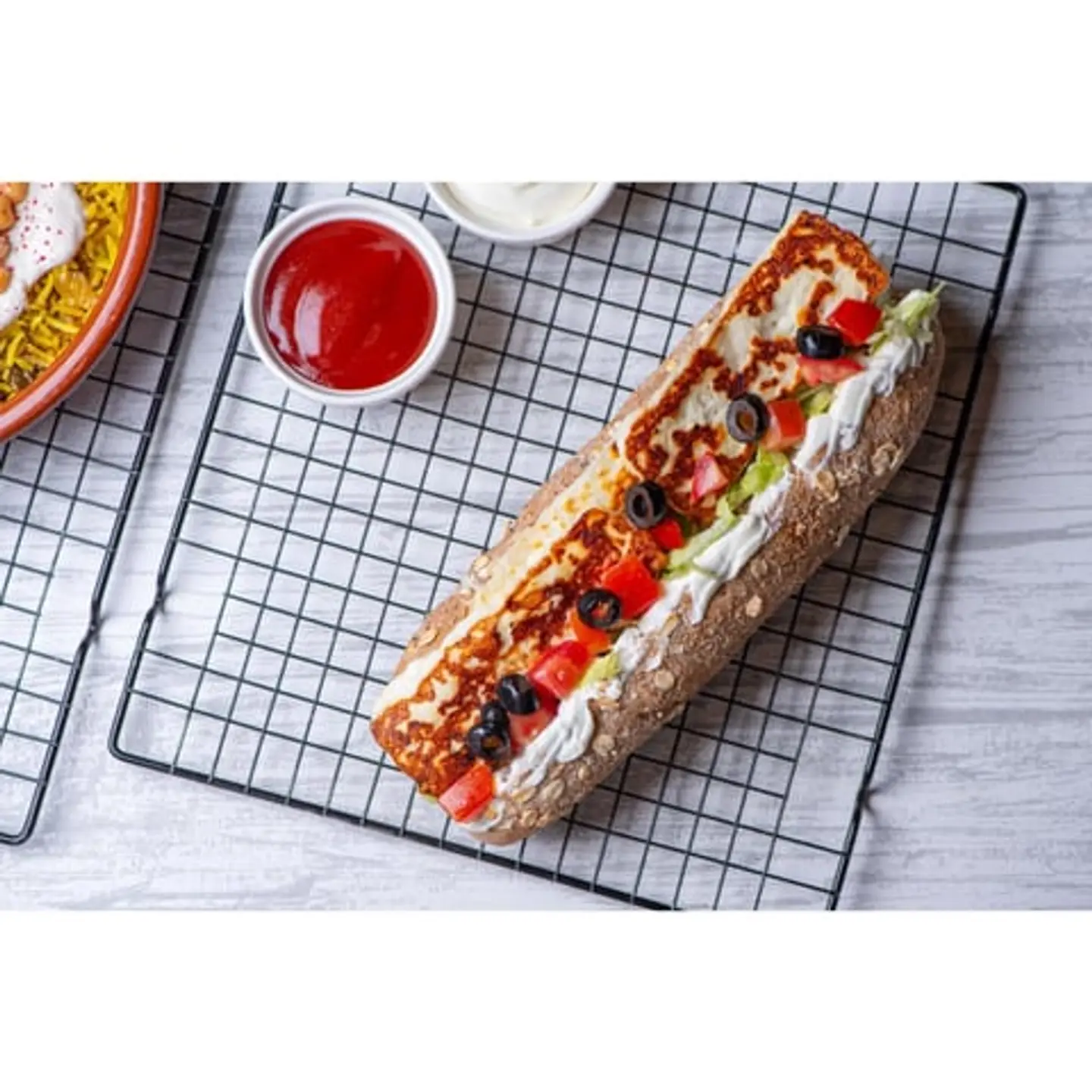 حلومي ساندوتش