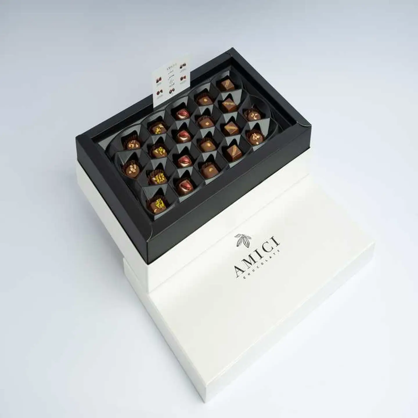 علبة مستطيلة بيضاء - كبيرة