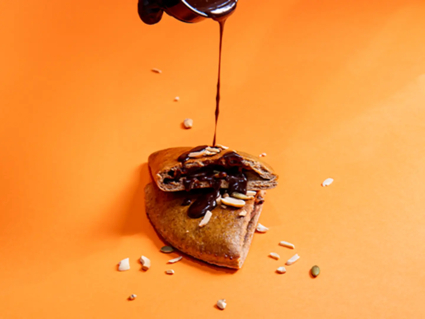 Hasawi Nutella With Nuts