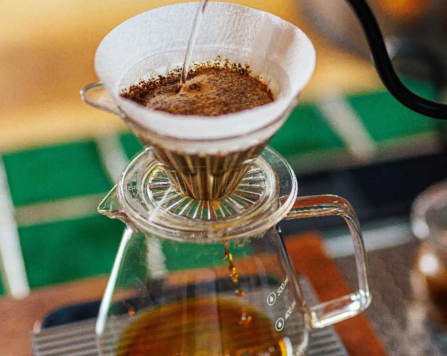 قهوة مقطرة ساخنة