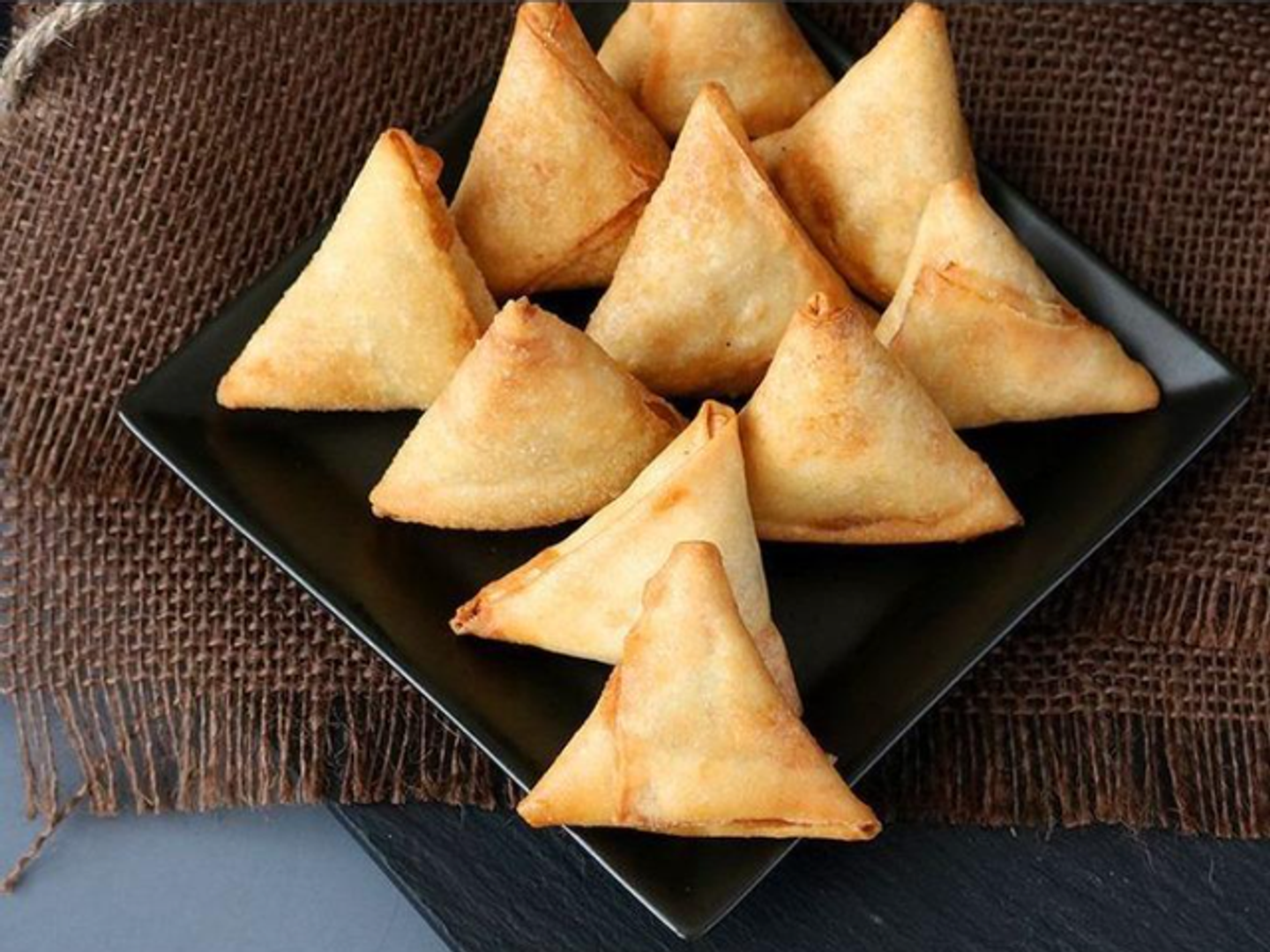 سمبوسة جبنة