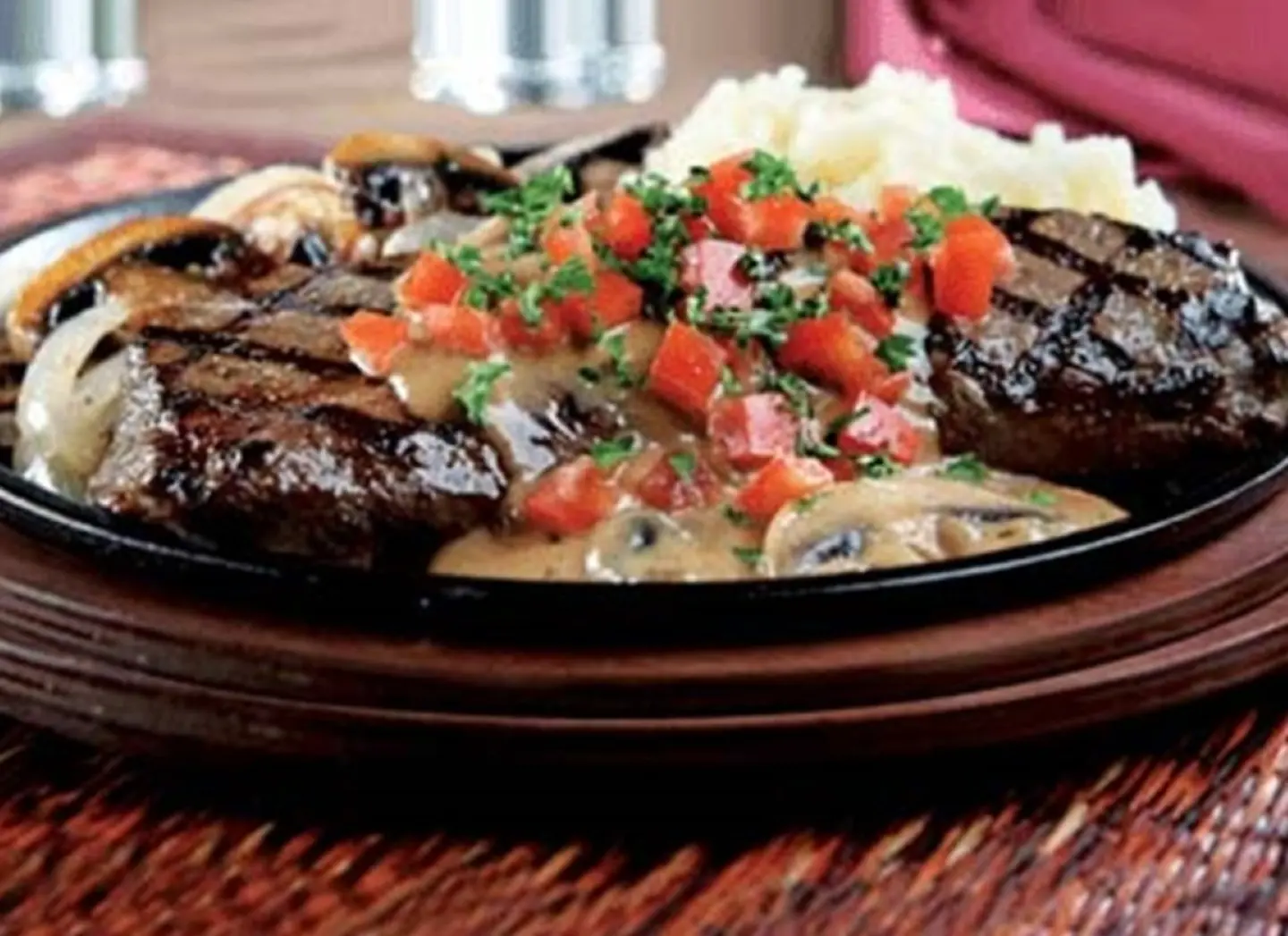 Mushrooms Steak Skillet