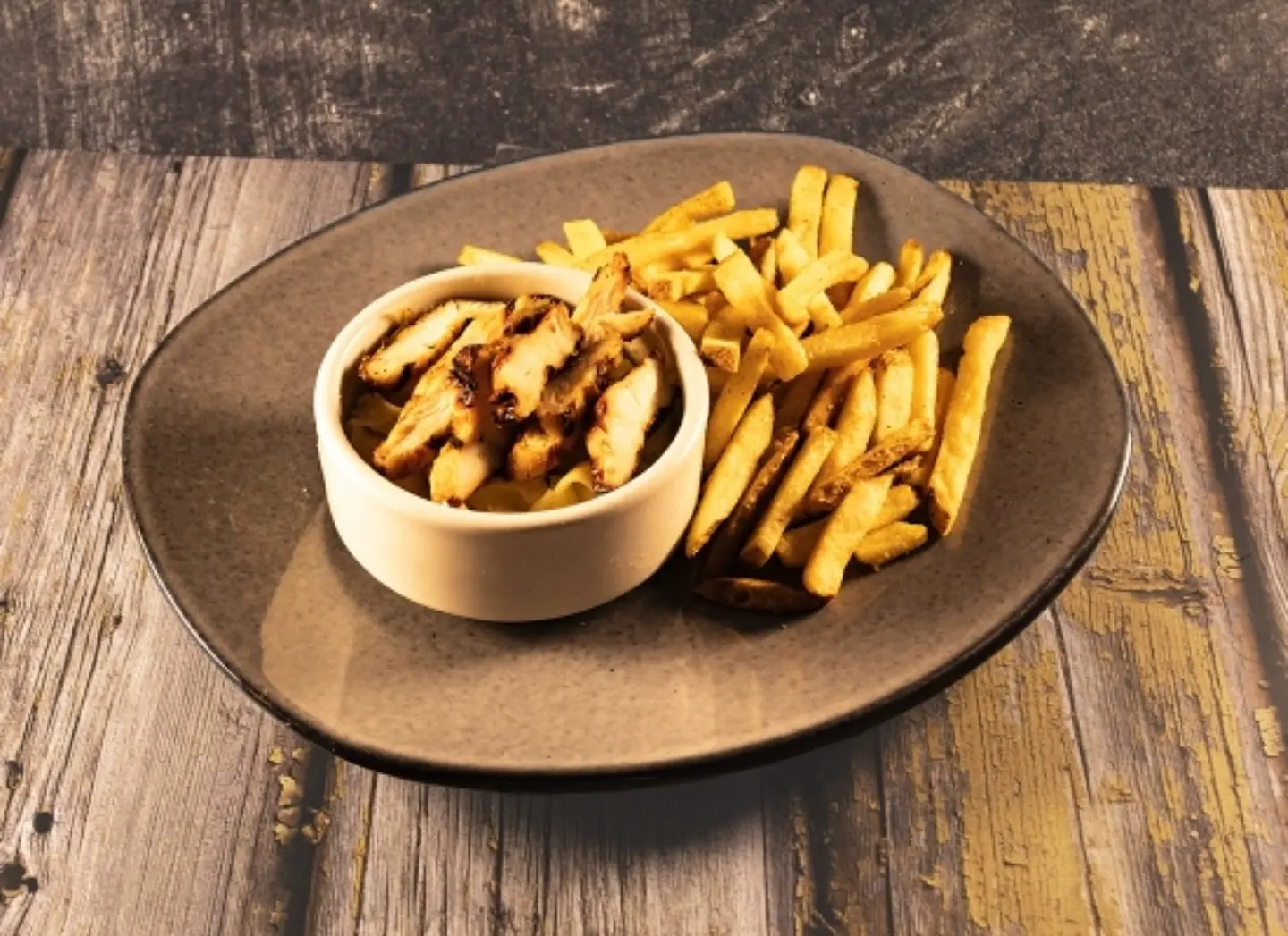 Kids Cheesy Chicken Pasta