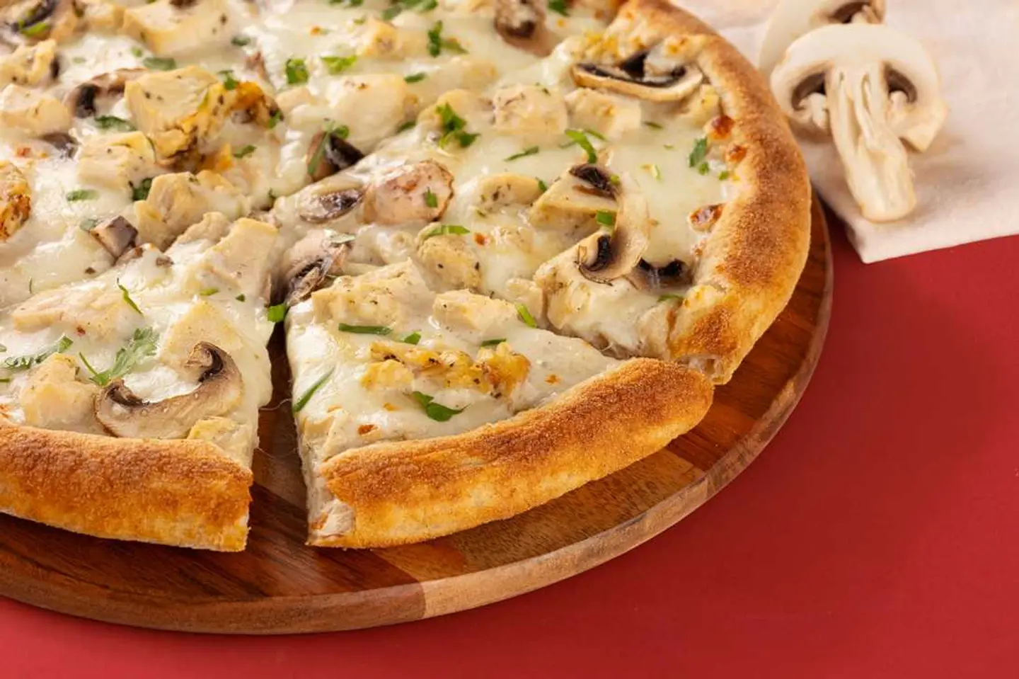 Chicken Alfredo Pizza Large