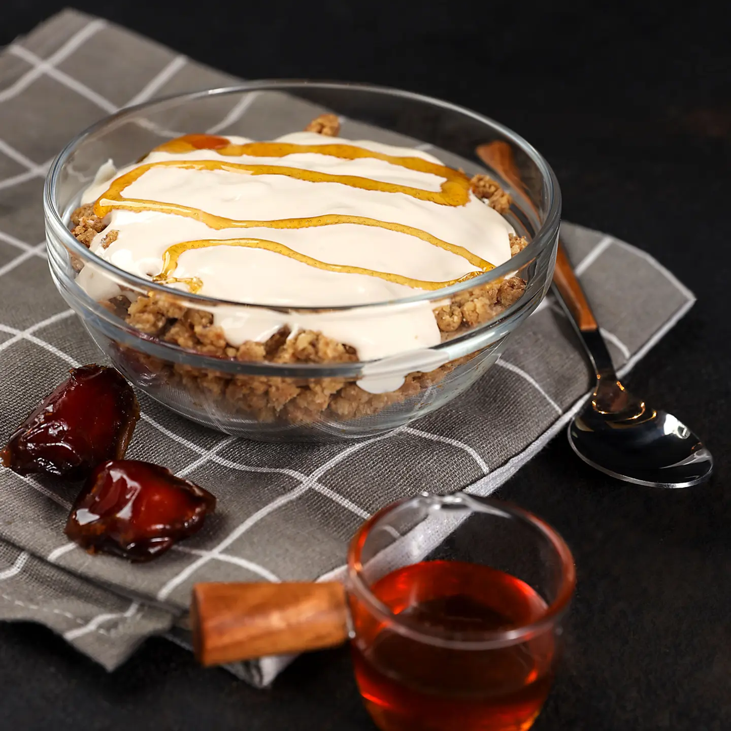 Fatteh Dates And Cream And Ghee