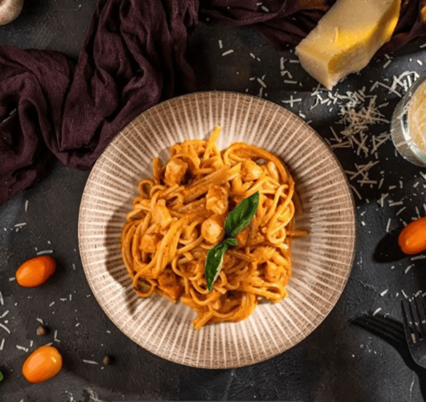 لينجويني بالمأكولات البحرية