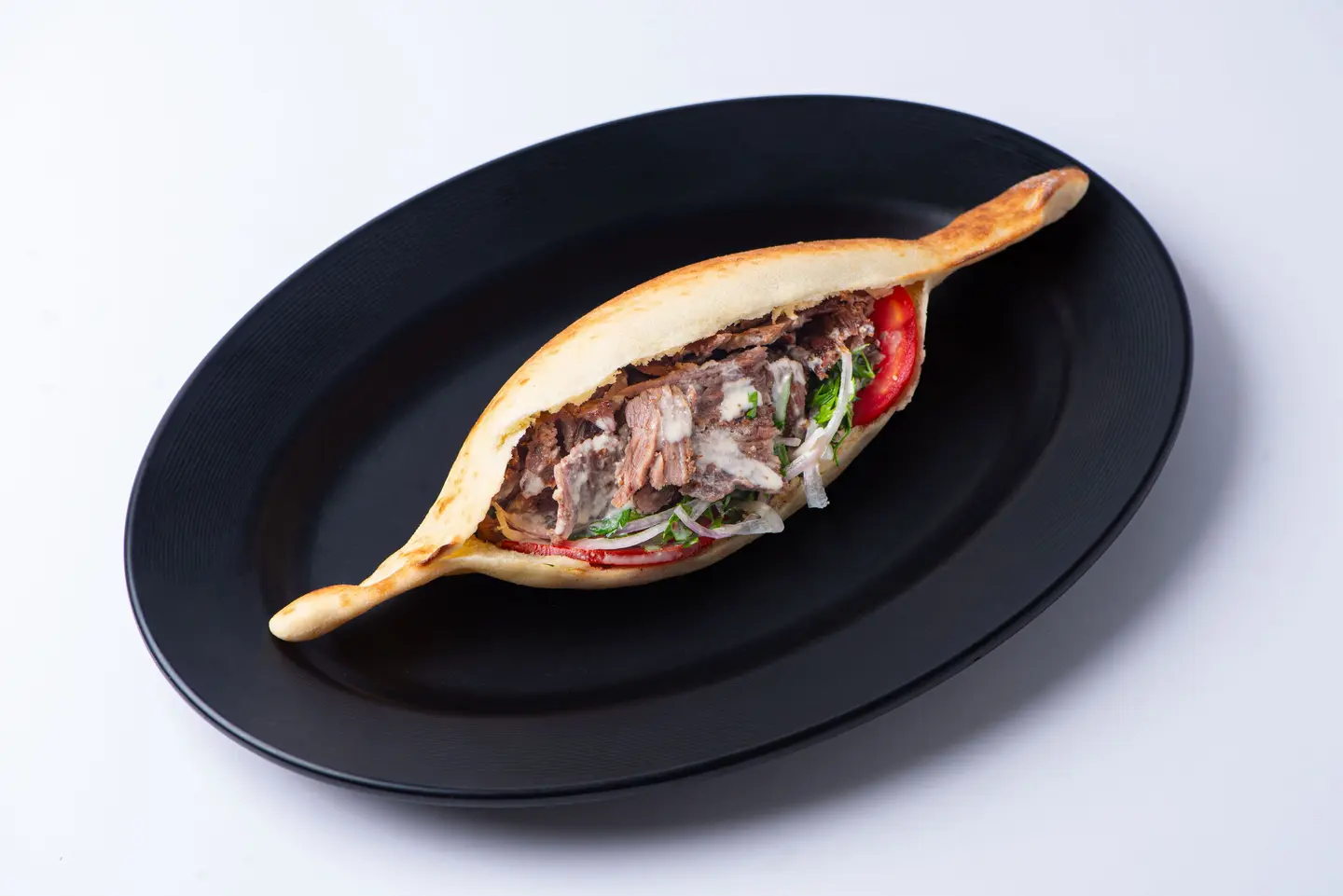 سندويتش شاورما لحم خبز صمون