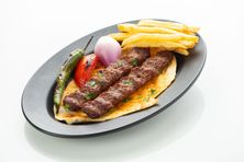 صحن كباب لحم 2 سيخ