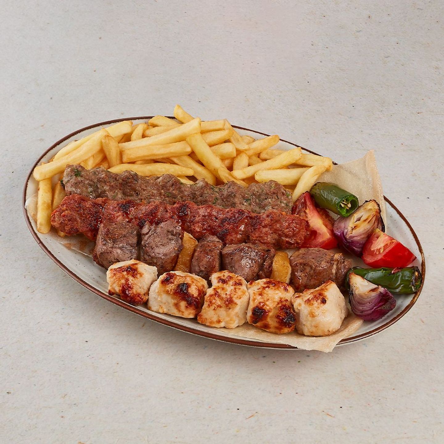 طبق مشاوي مشكلة