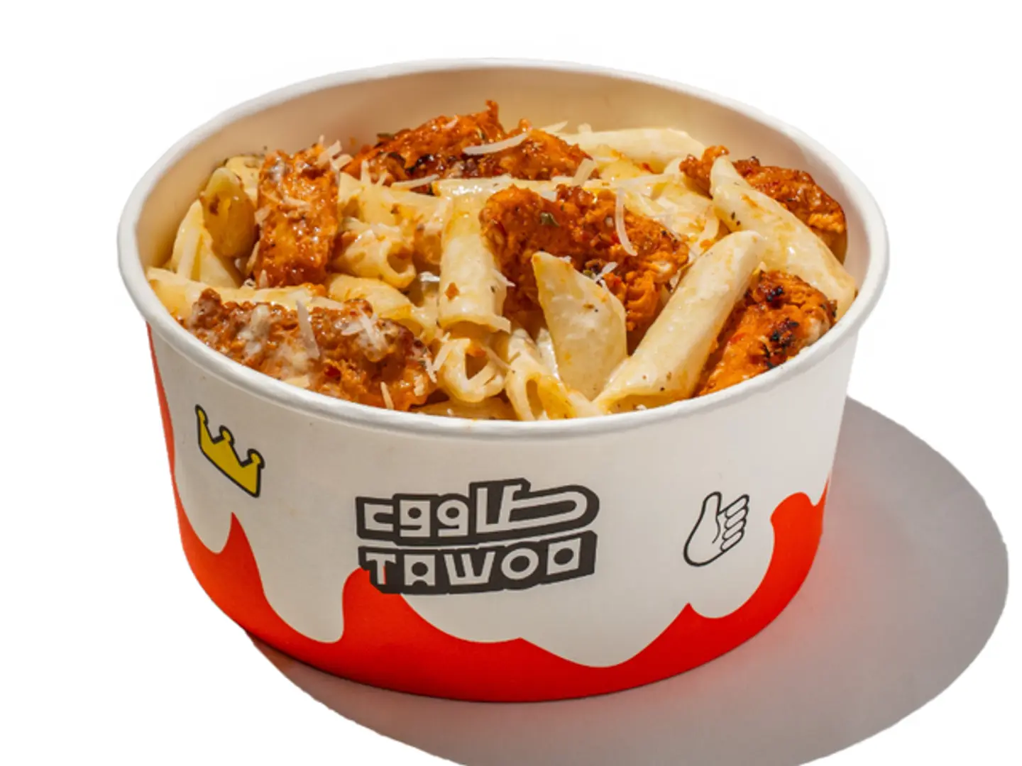 طاووء مع مكرونة بالكريمة البيضاء