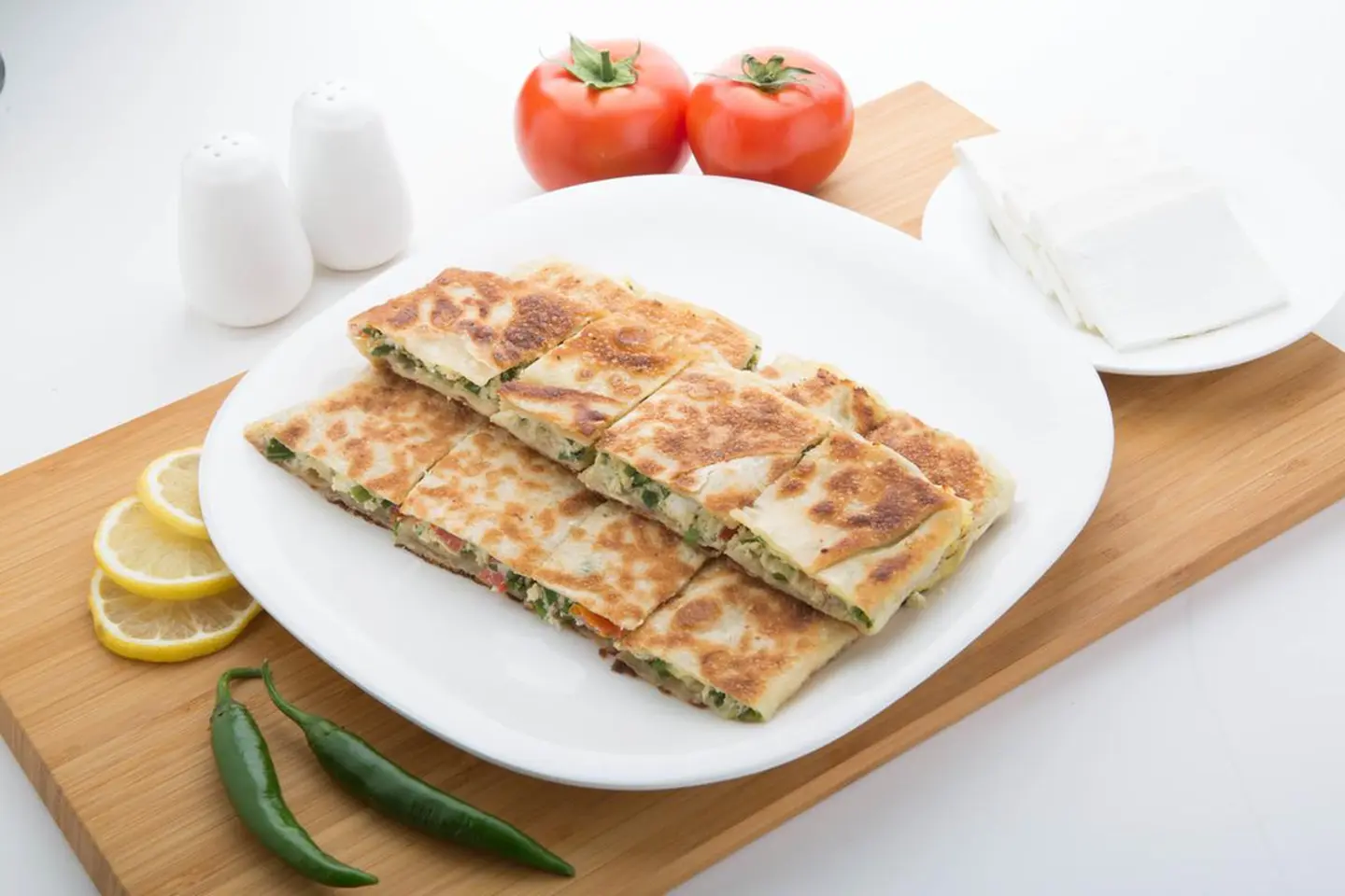 White Cheese Motabaq With Vegetable