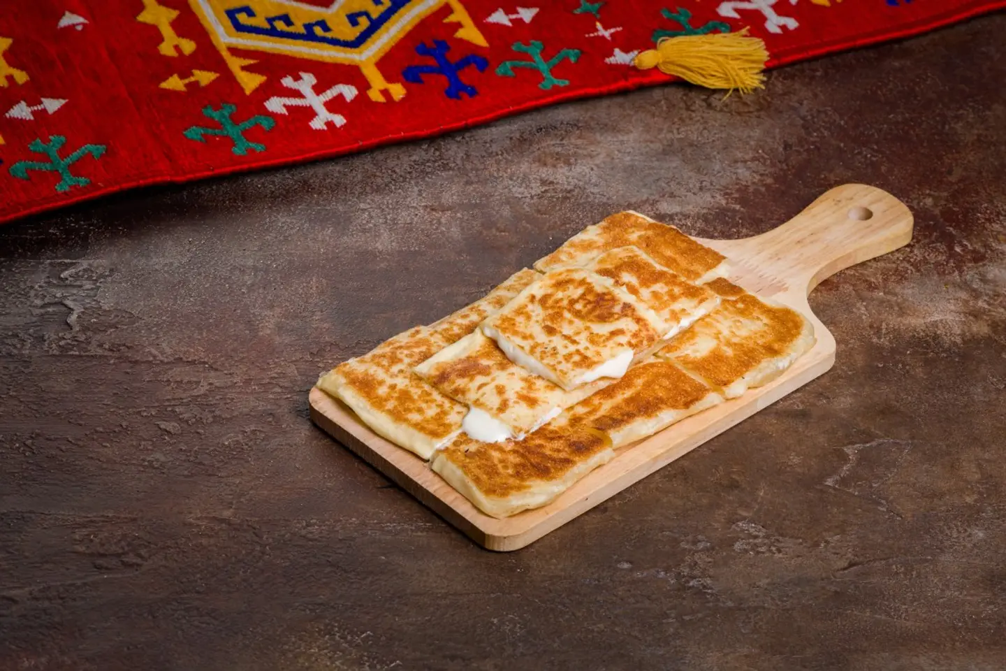Sweet Qatayef With Cream