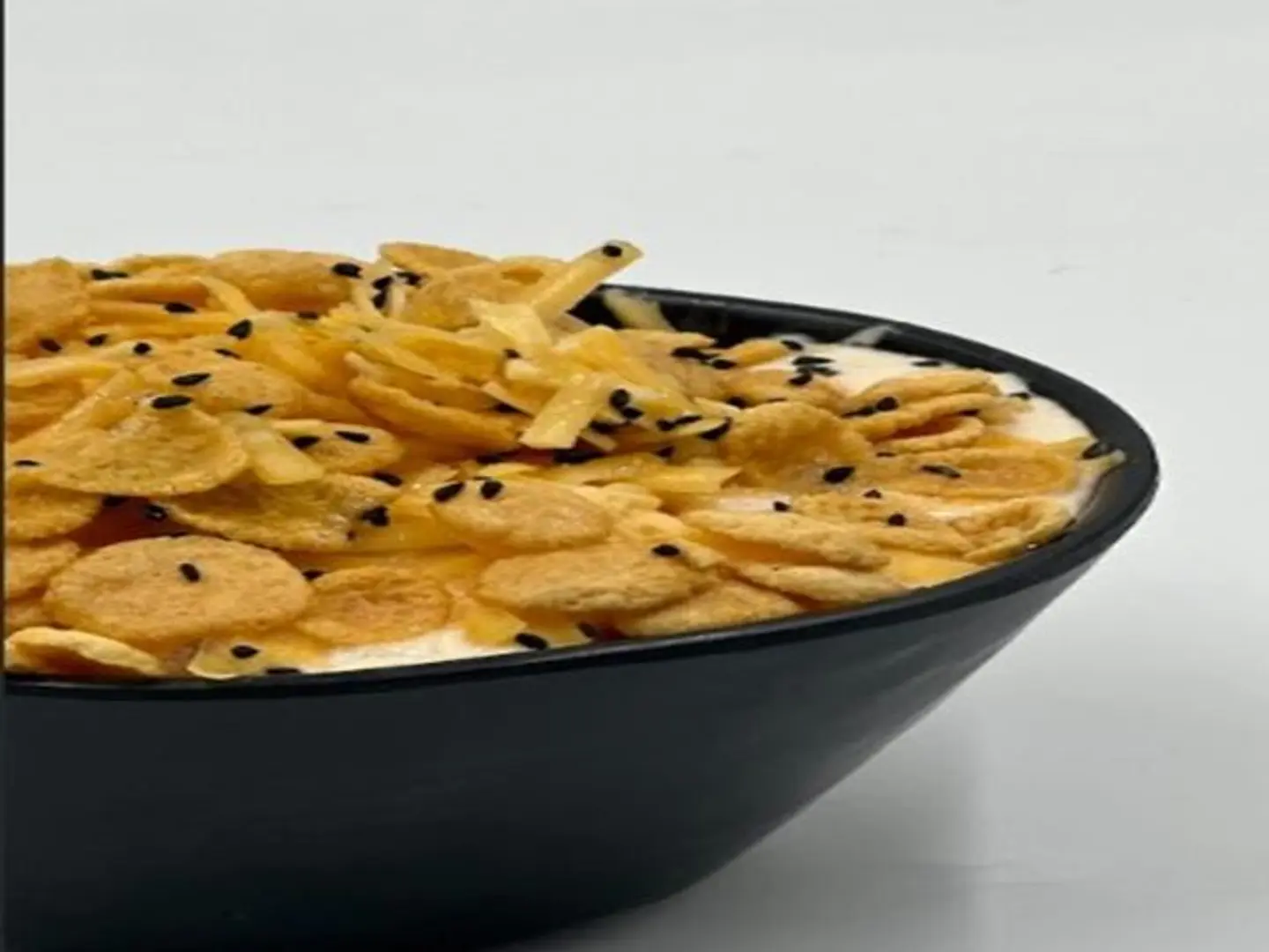 Malaki Masoub Cheddar With Corn Flakes