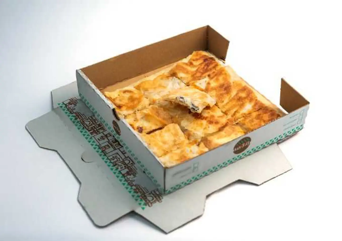 Labneh With Olives Mutabbaq