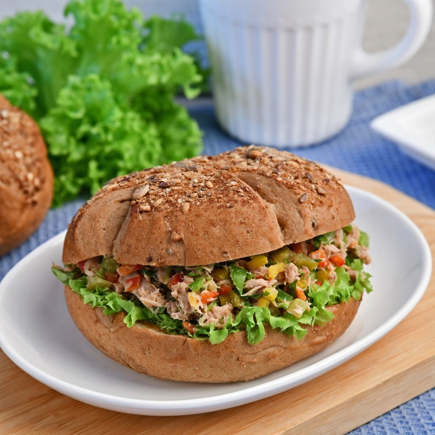 ساندوتش تونة