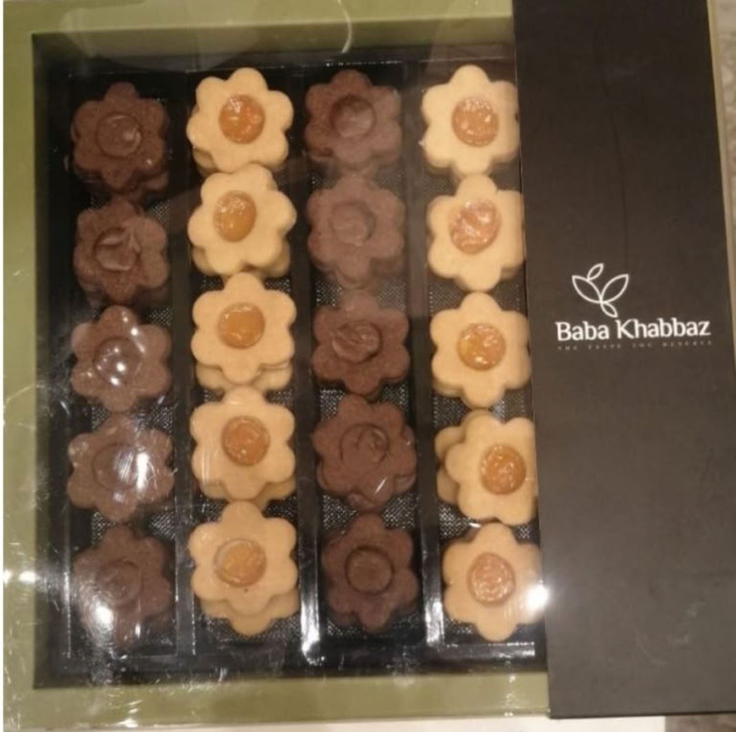 Petitfour Warda Box