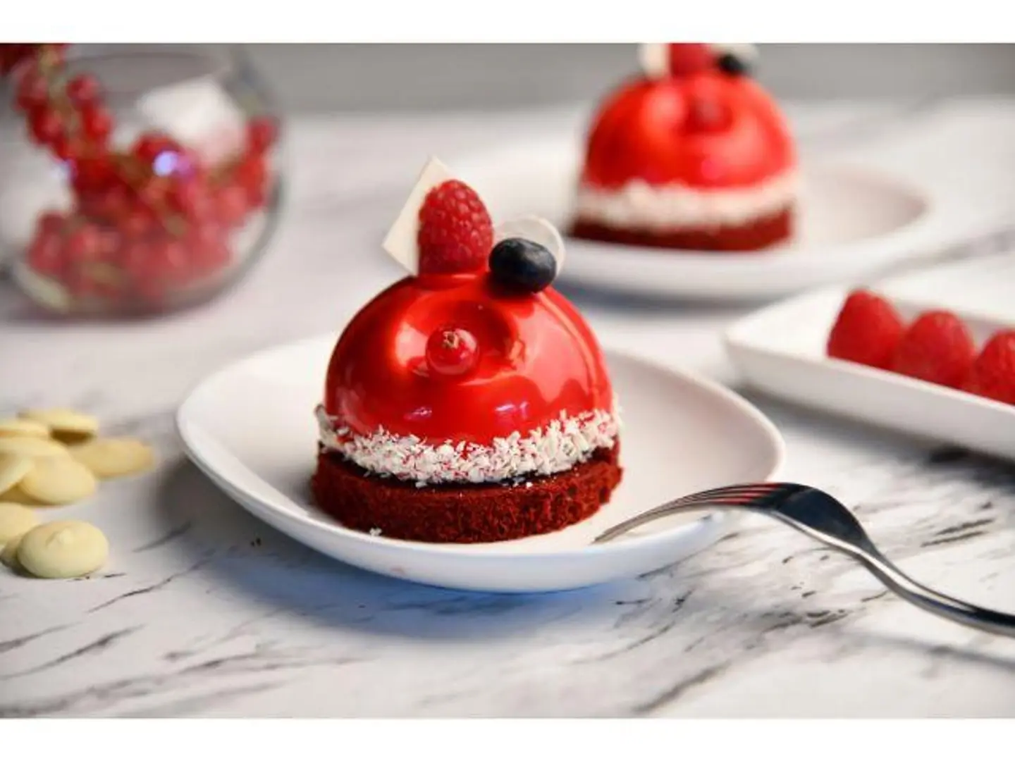 توت العليق الأحمر