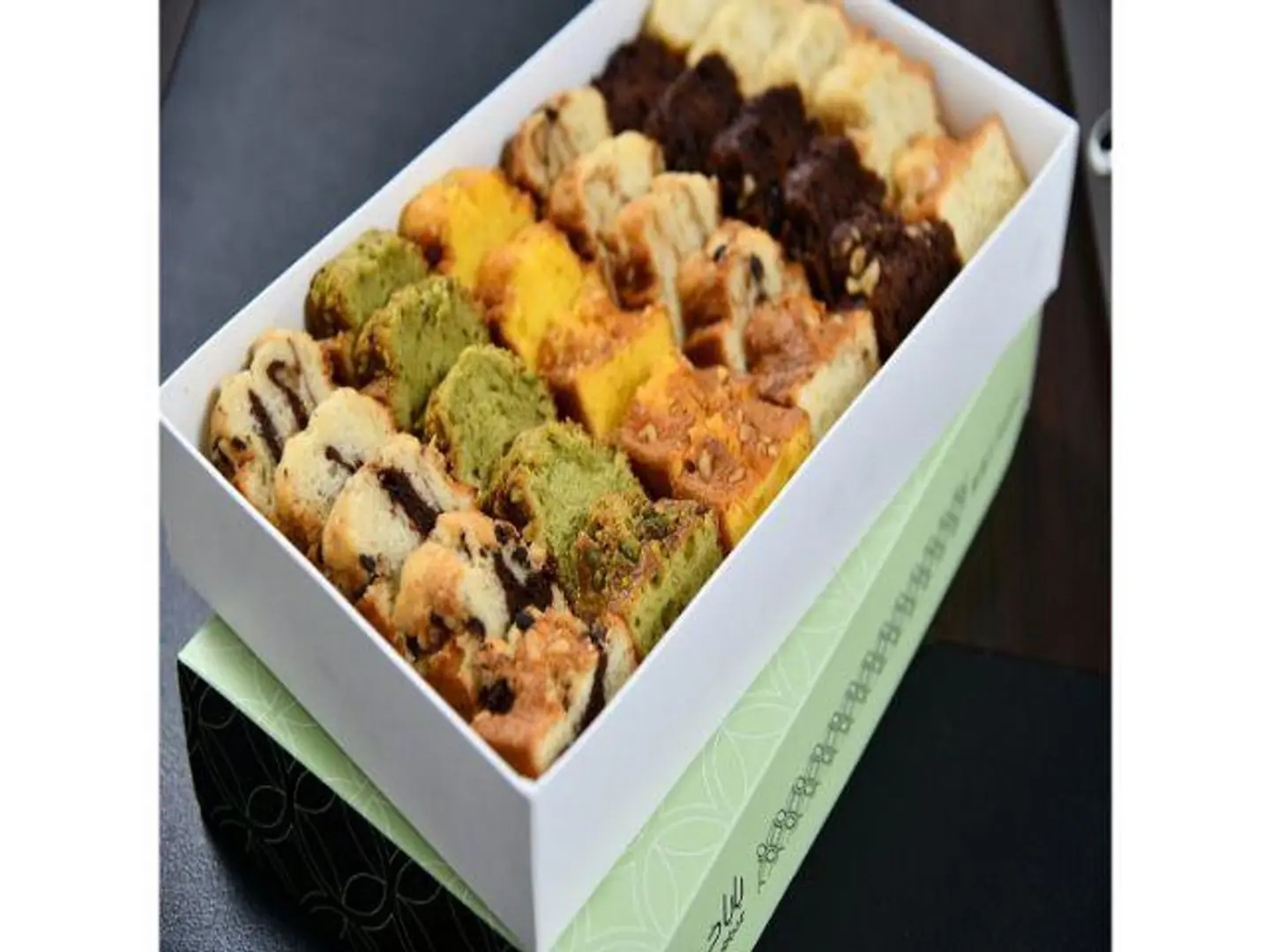 علبة كيك إنجليزية