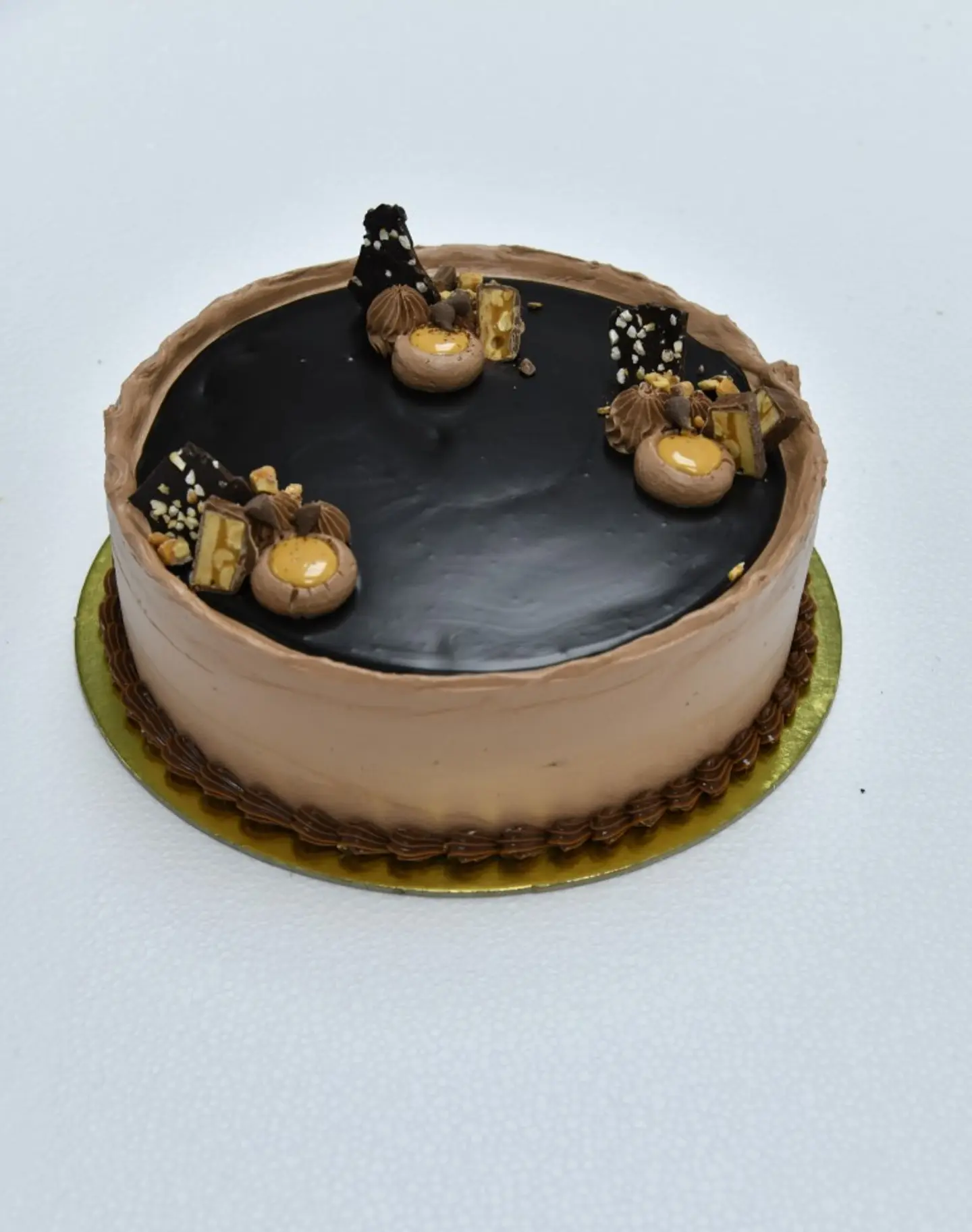 سنيكرز كيك كبير