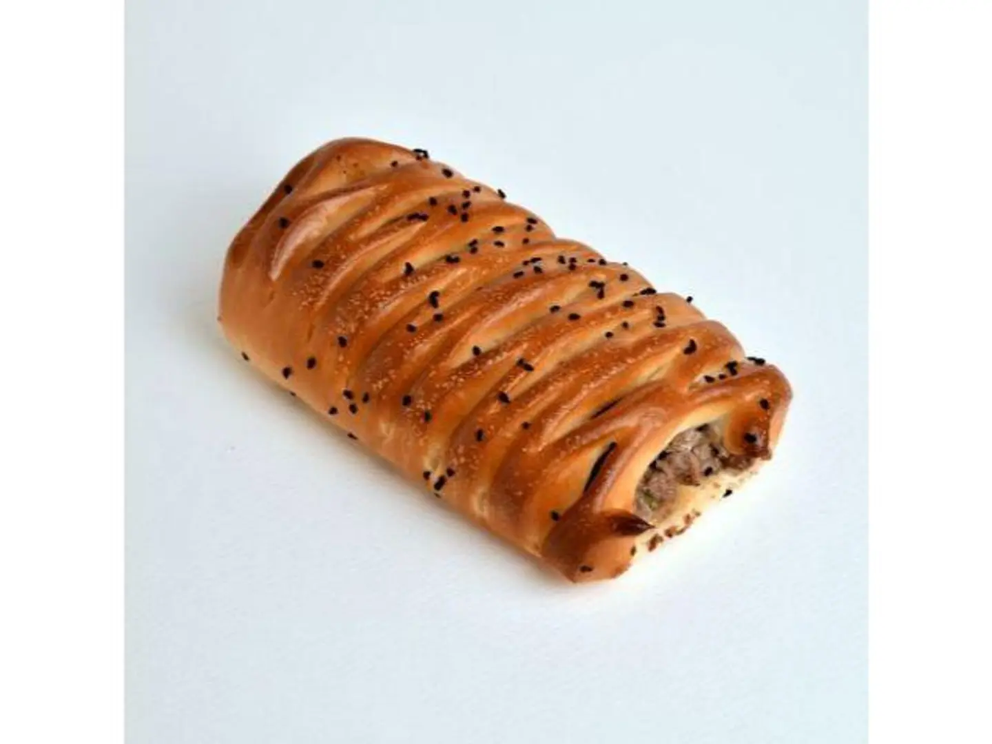 كالزون باللحم والجبن