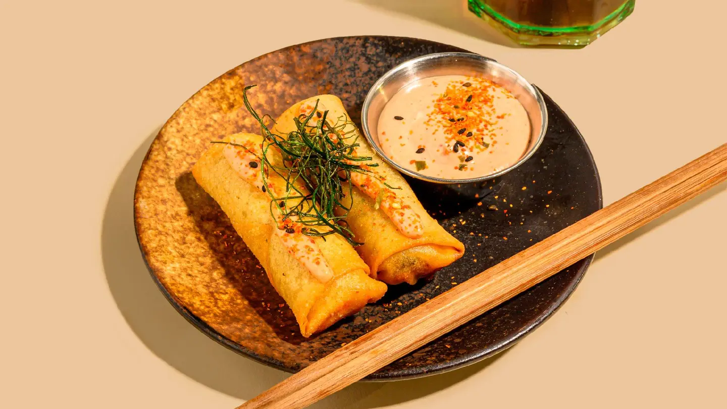 Burger Harumaki Roll (2 P Cs)