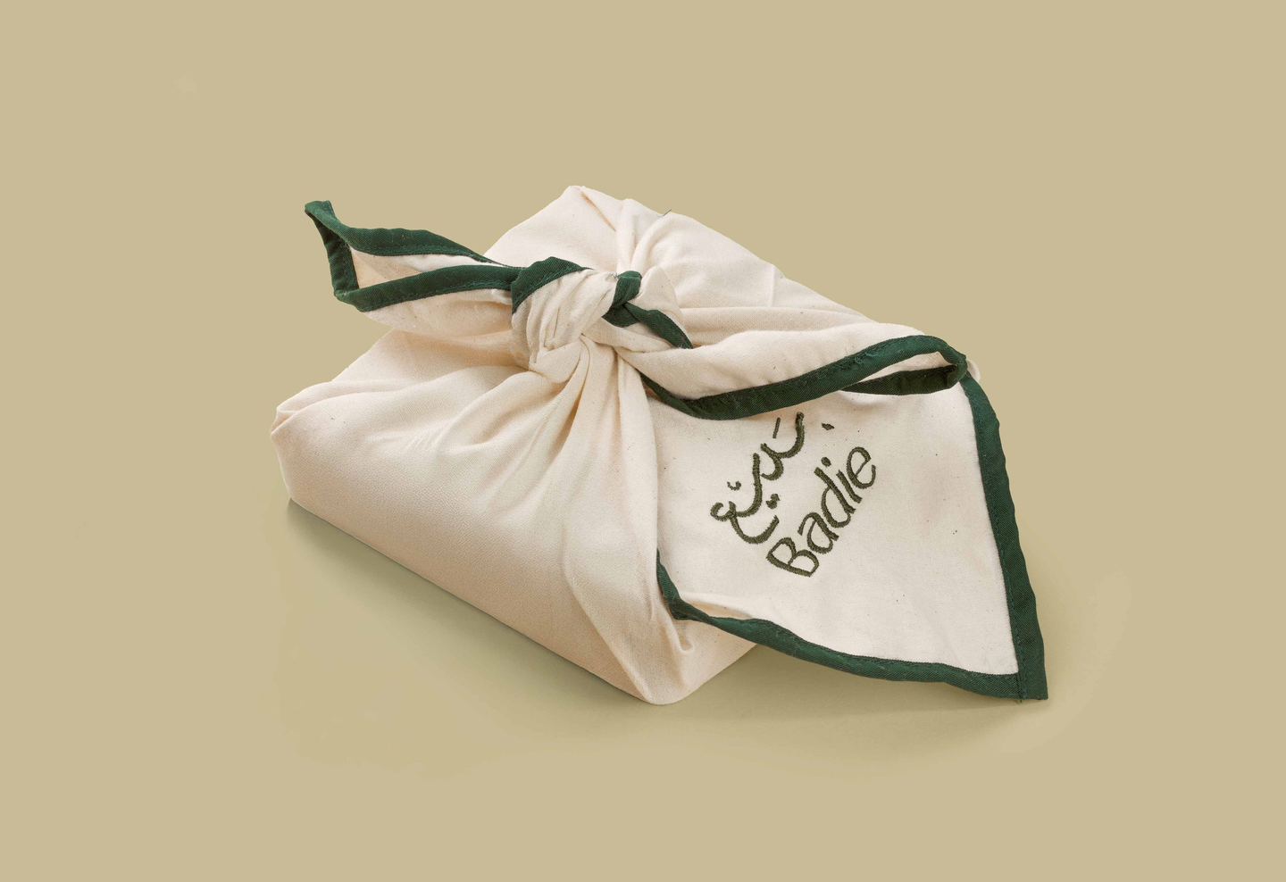 نقصة بيكان وشوكولاتة - صغير