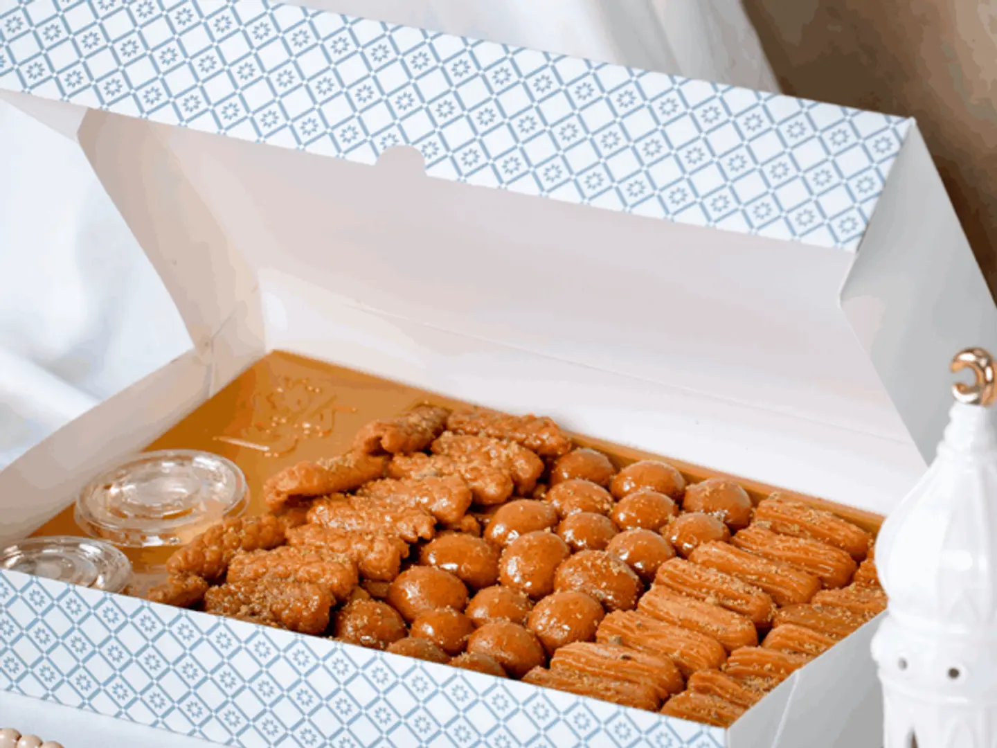 علبة مقالي مشكل بغاجاتي