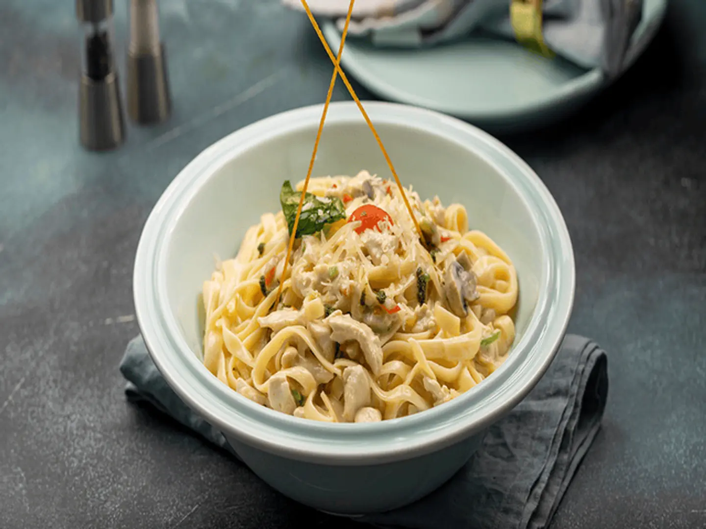 Fettuccine Alfredo Chicken