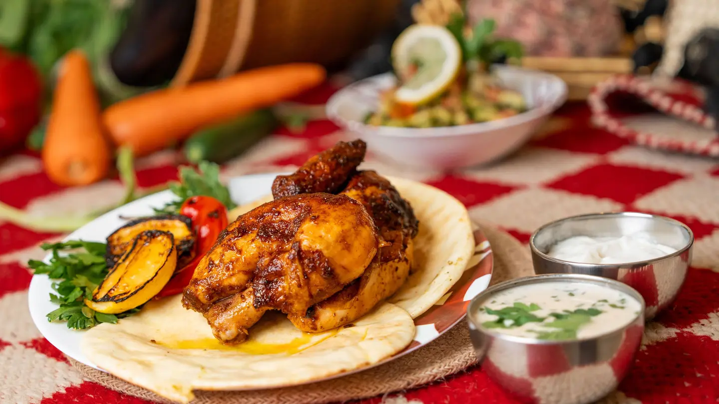 دجاج شواية مدخن على الحطب سادة - نصف