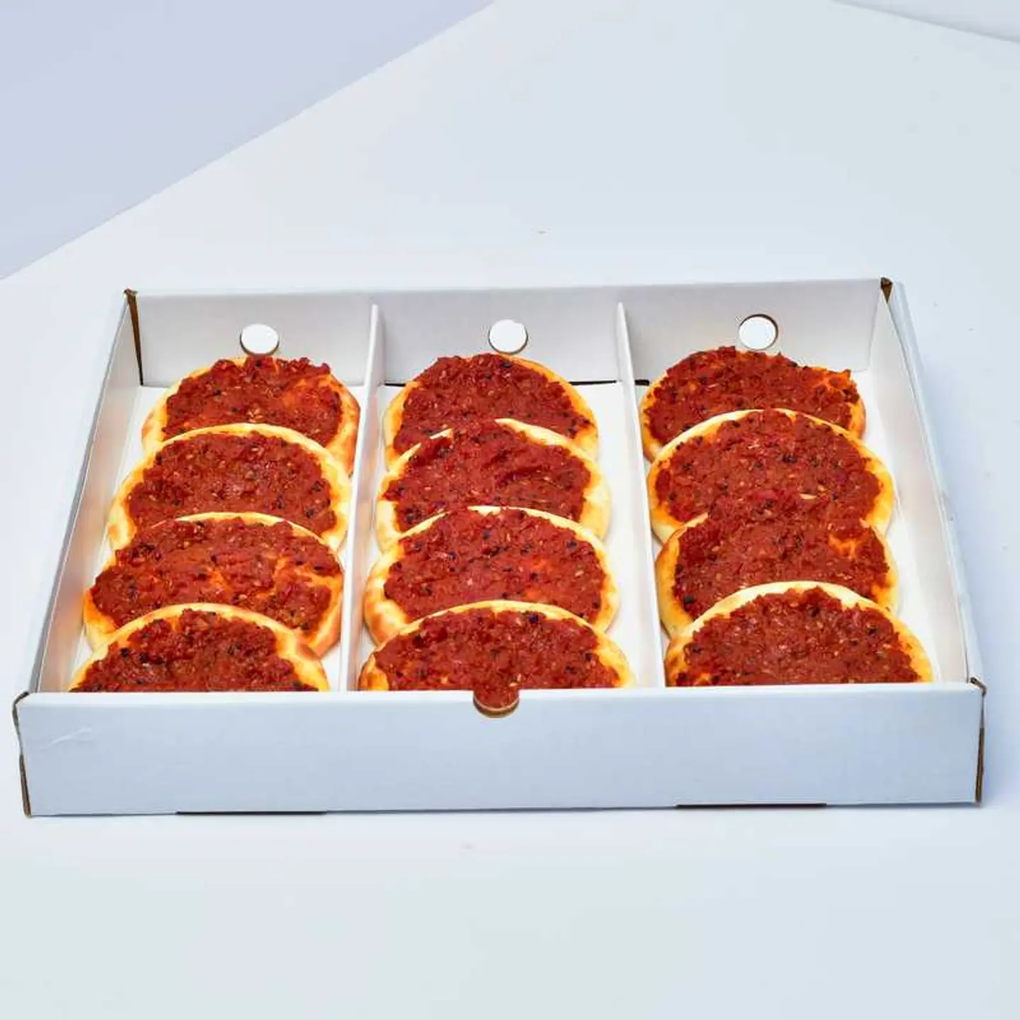 Box Mini Muhamara & Cheese1