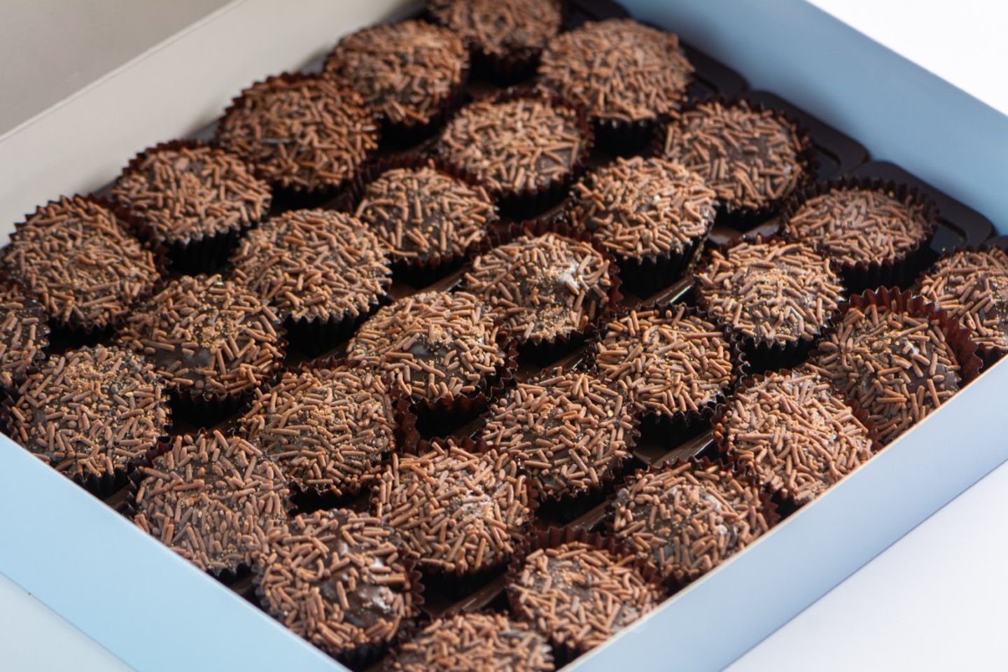 Petit Four Glass Chocolate With Vermiceill