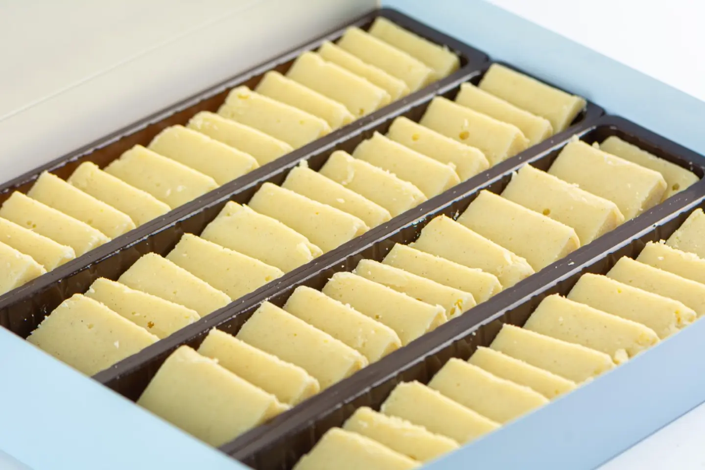 Labanieh With Cardamon