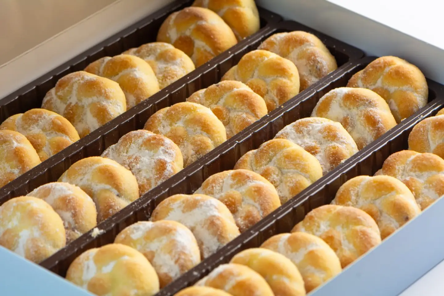 Maamoul Dates With Semolina And Rose Water