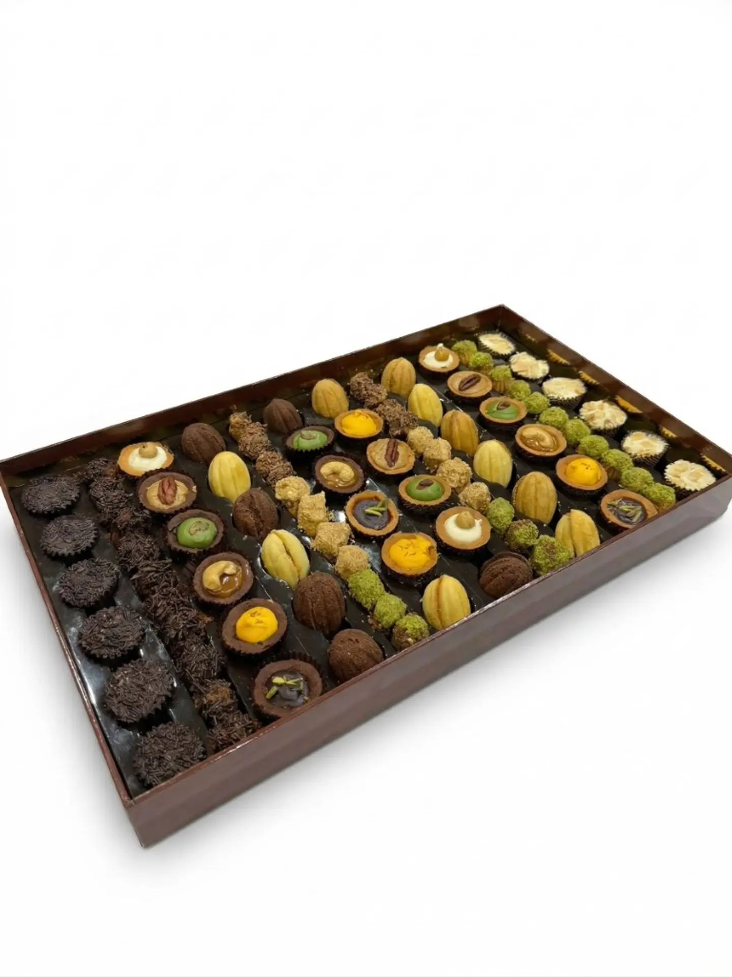 بيتي فور هش واكواب وجوزية وكونفتيور