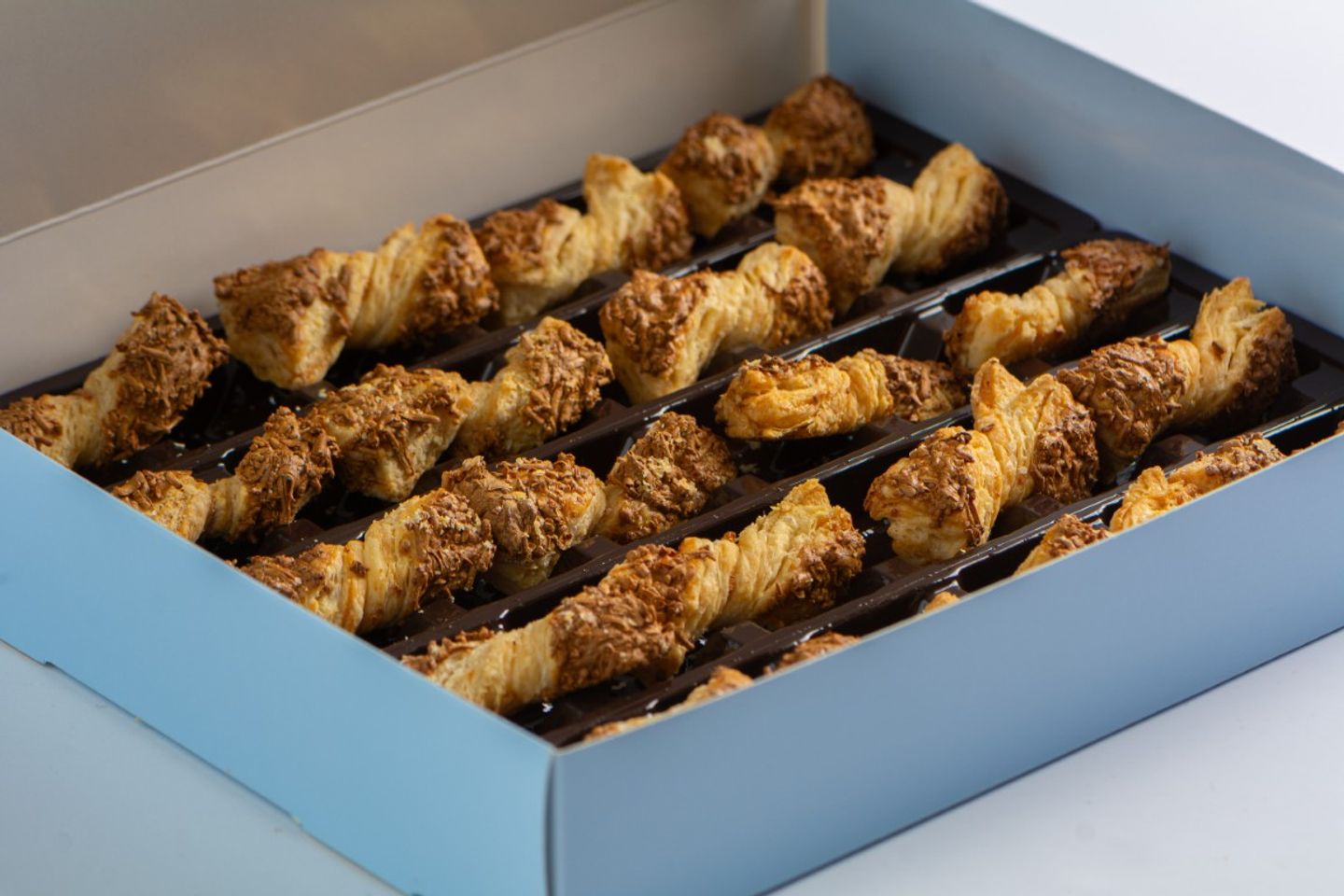 Petit Four Salted Crisp With Cheese
