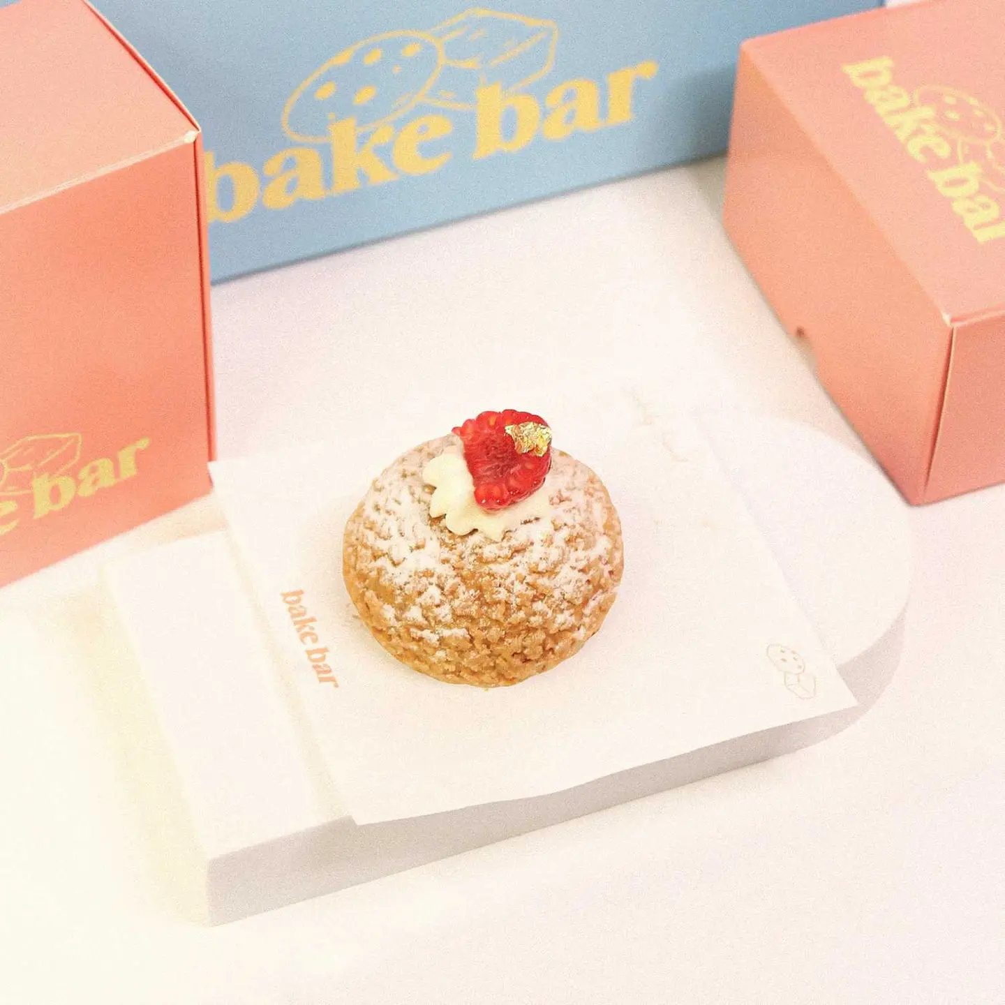 Raspbarry Cream Puff