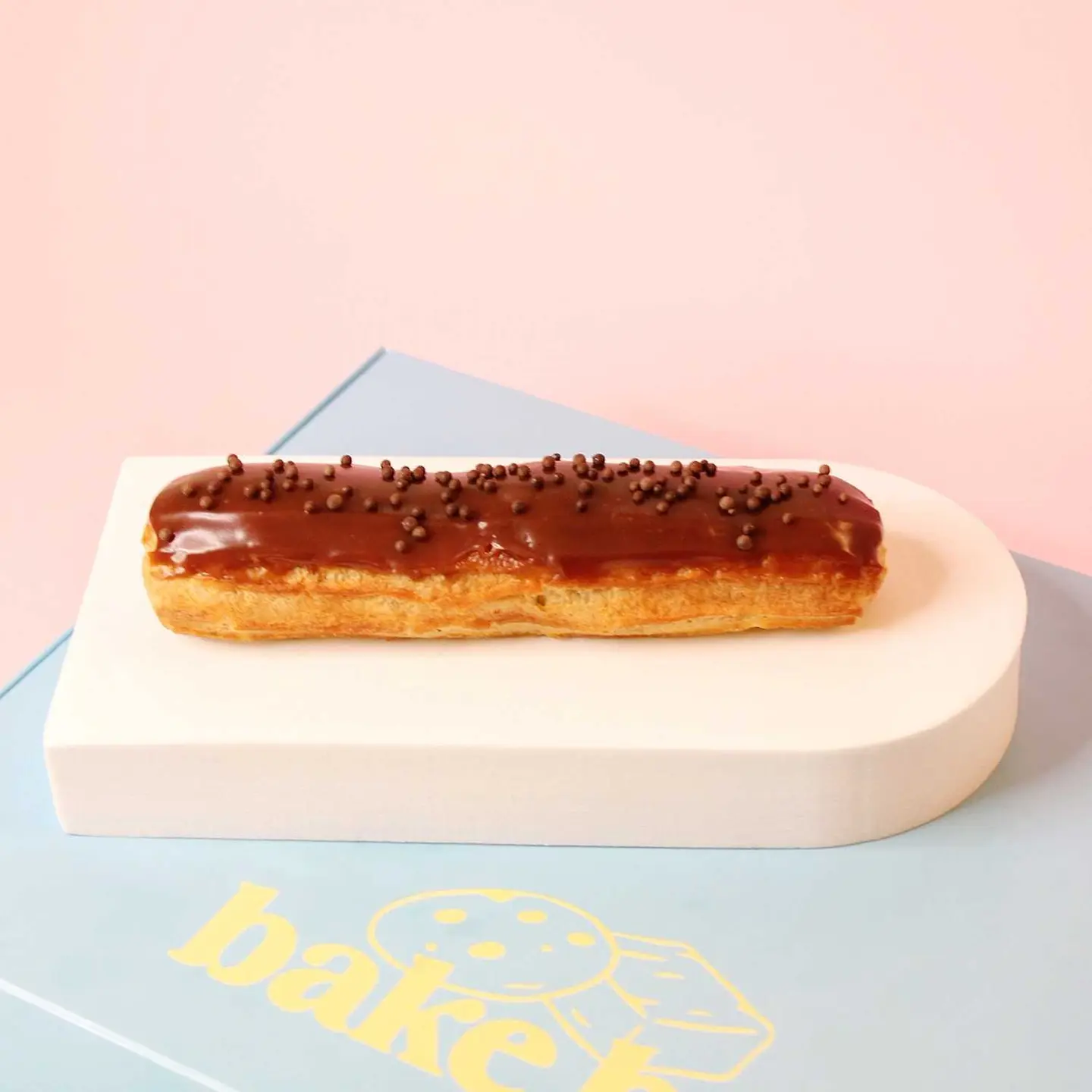 Milk Chocolate éclair
