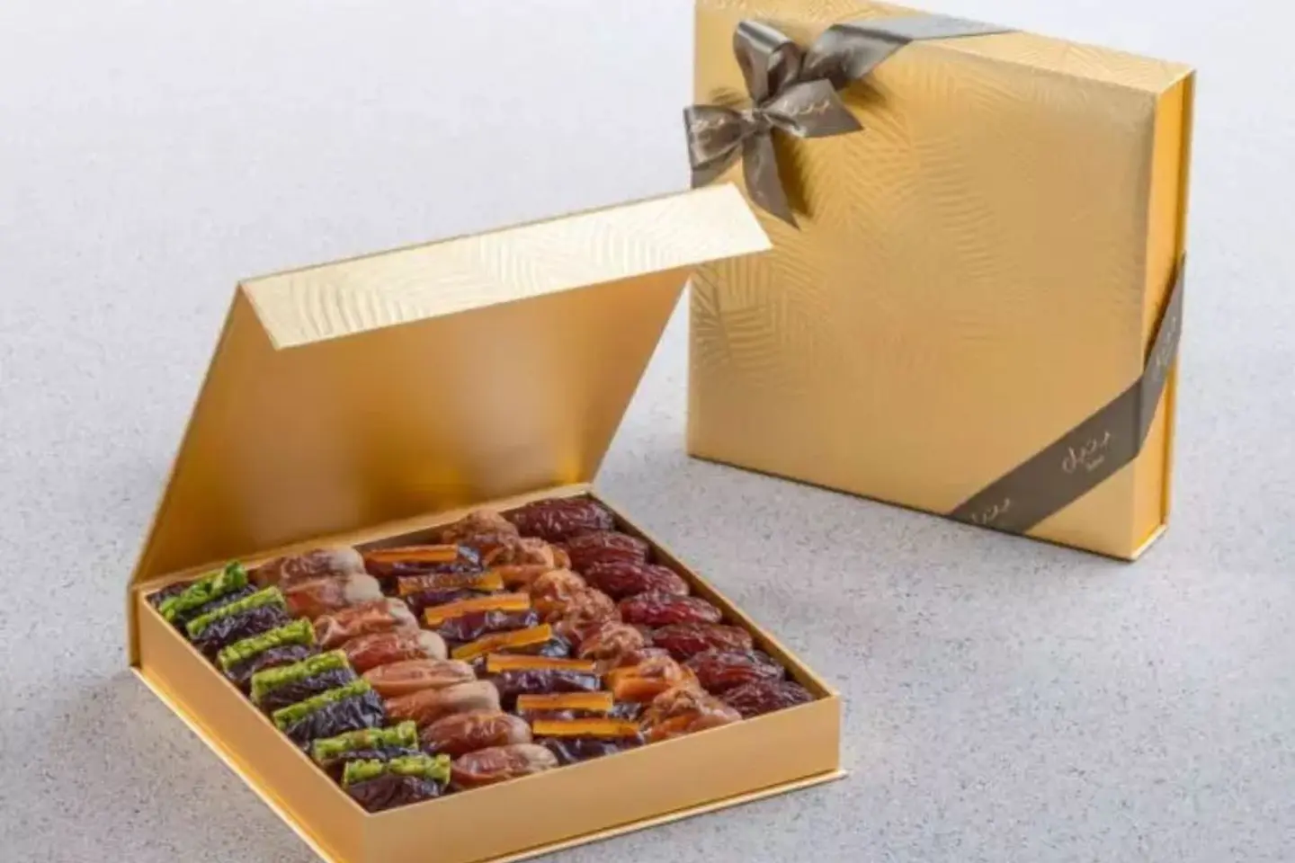 Gold Palm Square Filled Dates Medium Size
