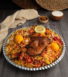 برياني دجاج حيدر اباد - نصف حبة (حار )