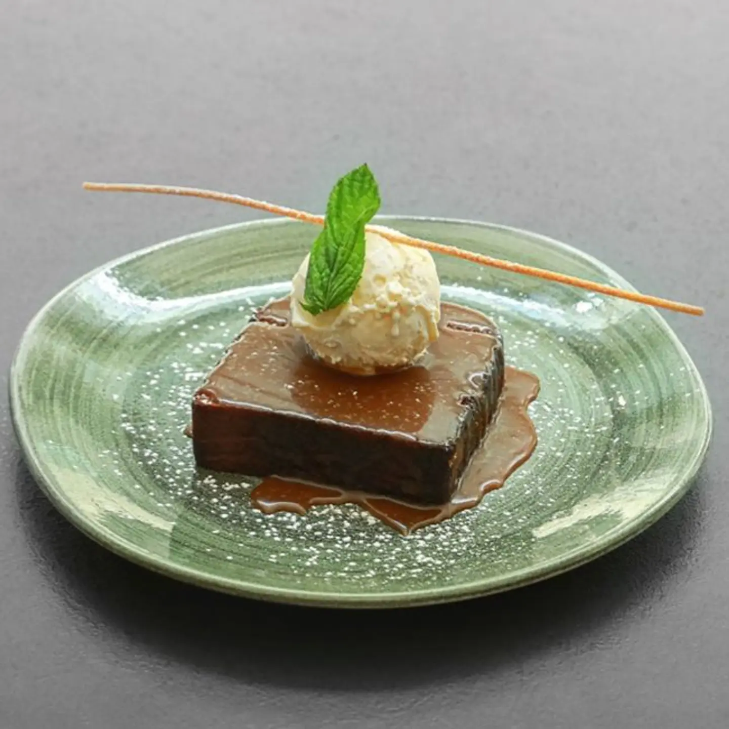 بودينغ التمر والتوفي